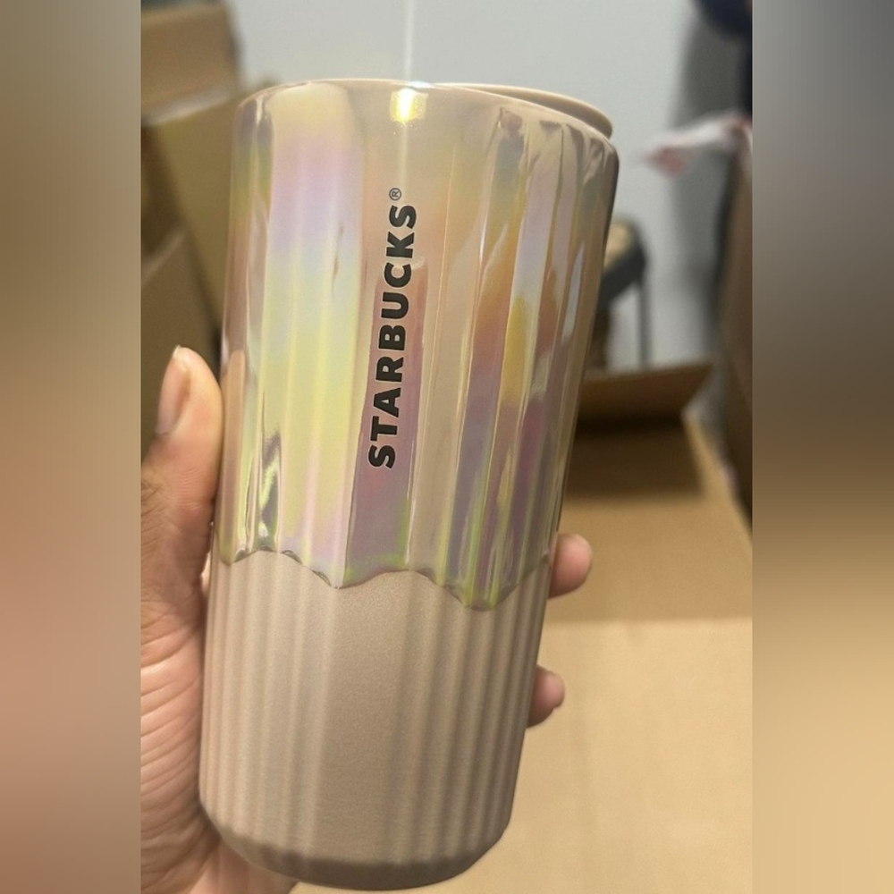 New! Starbucks Pleated Iridescent Tan Toffee Drip Ceramic Mug Tumbler